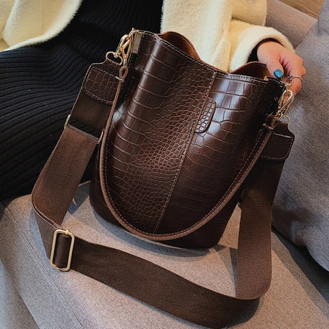 Crocodile Pattern Women Shoulder Bag Quality PU Leather Messenger Bag big Tote Popular Designer Handbags Bucket Bags for Women